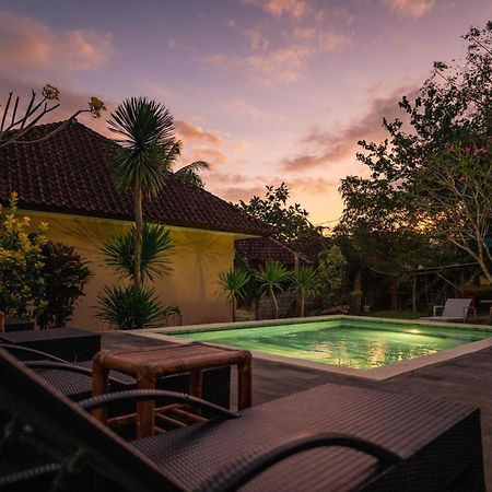 Join Homestay Kuta  Buitenkant foto