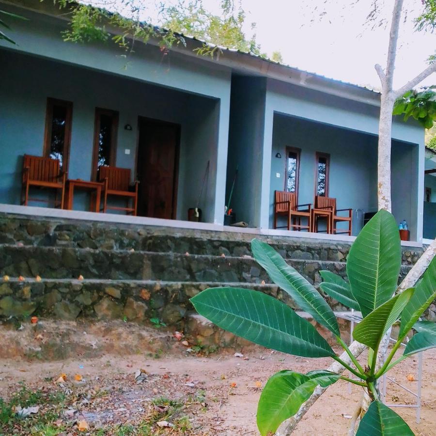 Join Homestay Kuta  Buitenkant foto