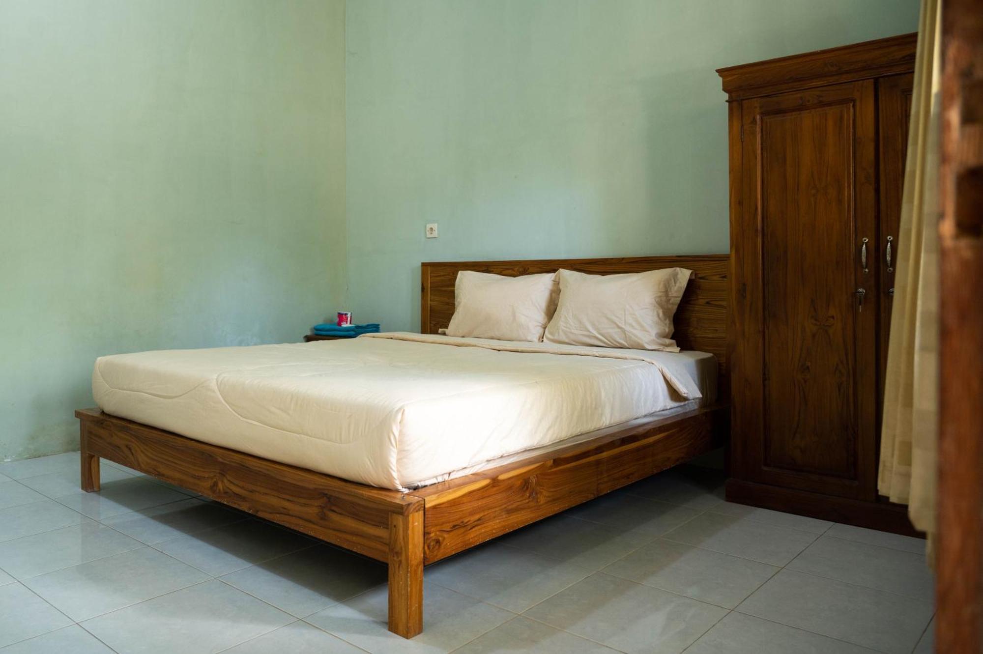 Join Homestay Kuta  Buitenkant foto