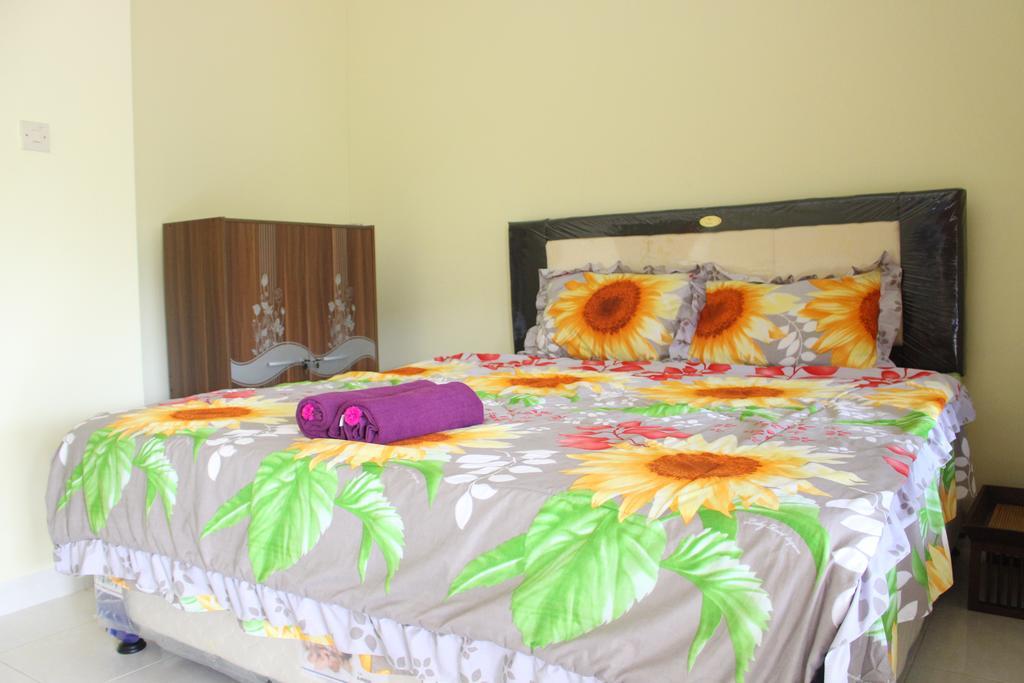 Join Homestay Kuta  Buitenkant foto