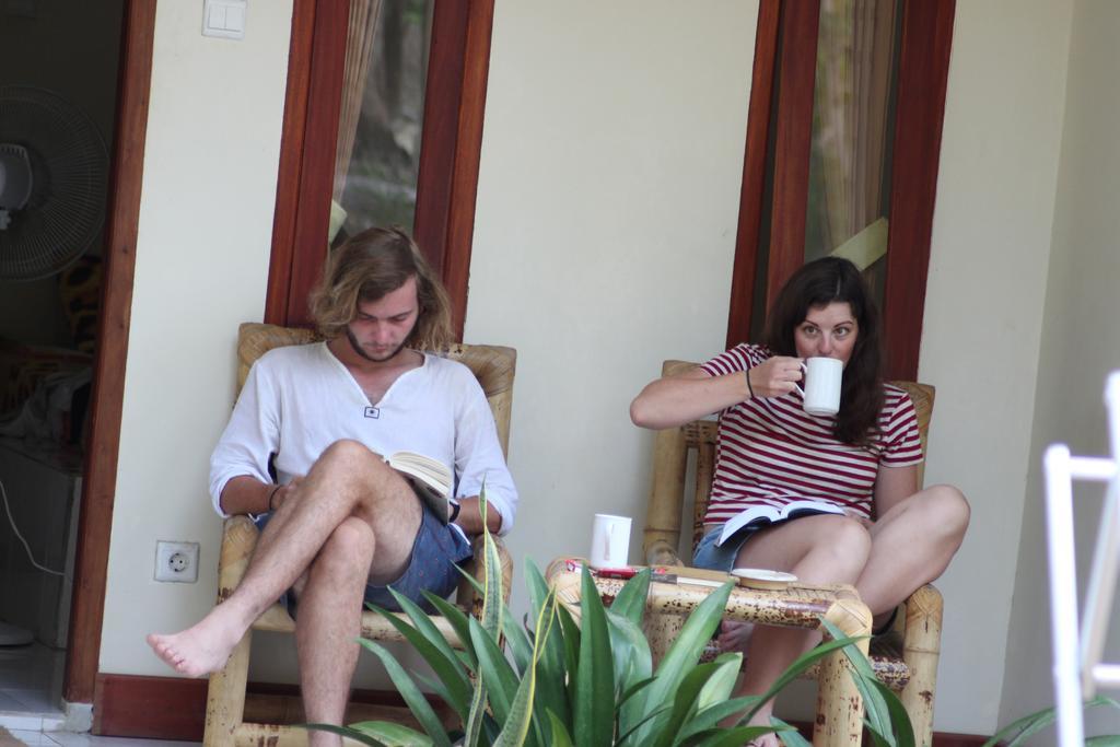 Join Homestay Kuta  Buitenkant foto